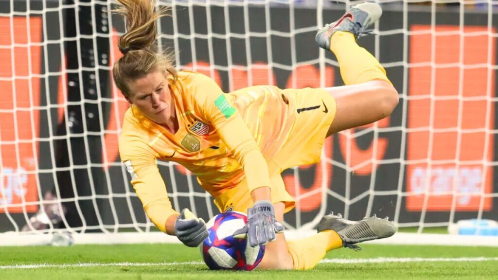 USA Goalkeeper Alyssa Naeher