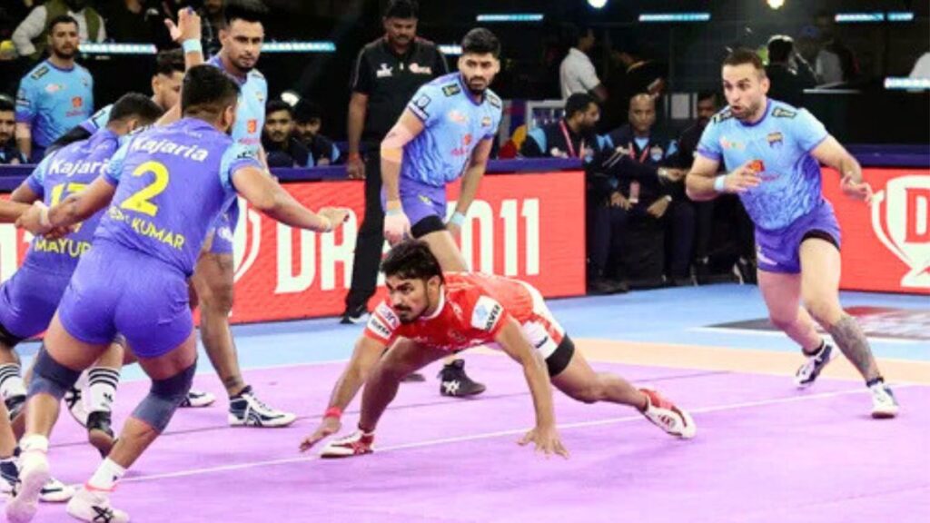 PKL Season 11 - Gujarat Giants thrilling win PKL Season 11 - Gujarat Giants thrilling win